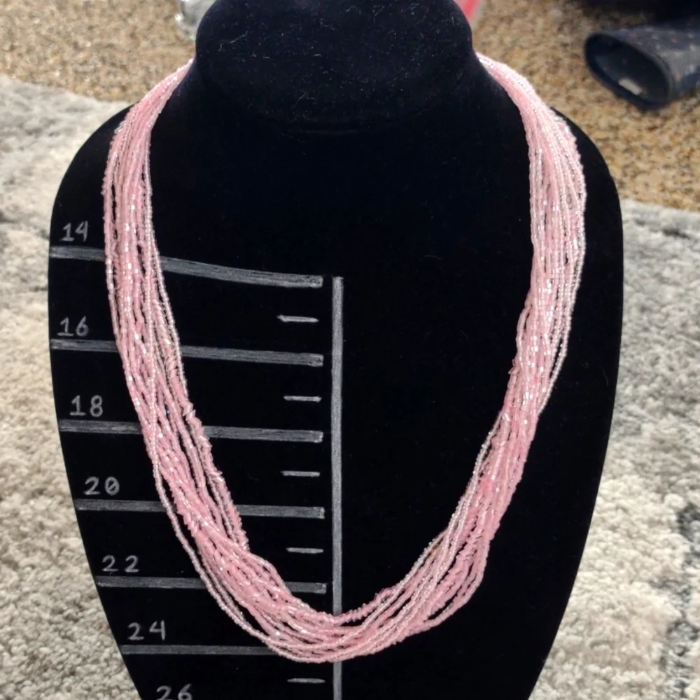 Pink‎ glass seed bead necklace